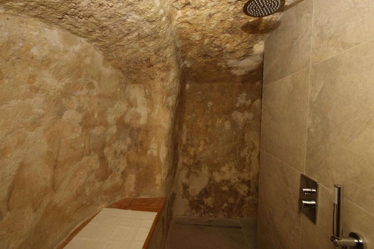 Casa Vacanza La Cava Nel Barisano Suite Matera Exterior photo